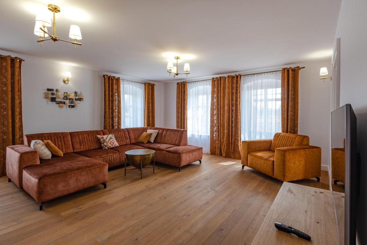 Dworek Apartment