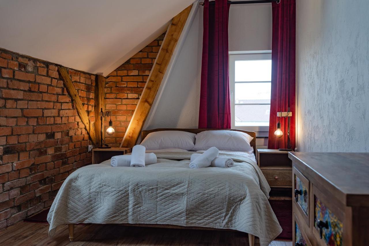 Dworek Apartment Wojanow