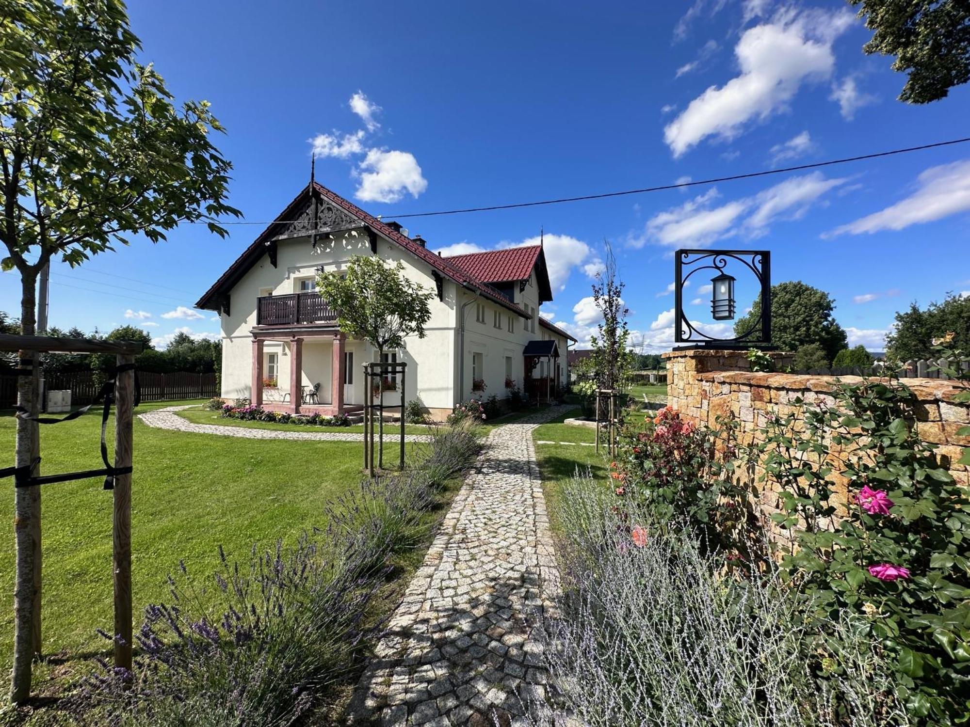 Apartment Dworek Wojanow